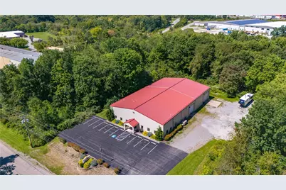 703 Commerce Ave, Shenango Township, PA 16101 - Photo 32