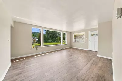590 Jefferson St, Rochester, PA 15074 - Photo 4