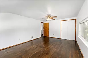 386 Princeton Dr, Pittsburgh, PA 15235 - Photo 16