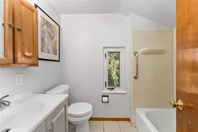 386 Princeton Dr, Pittsburgh, PA 15235 - Photo 18