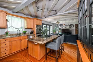 302 Ashbury Ct, Cranberry Township, PA 16066 - Photo 16