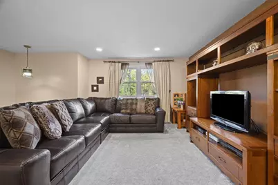 92 Buckhill Rd, Ross Twp, PA 15237 - Photo 12