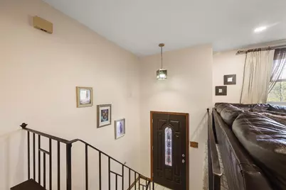 92 Buckhill Rd, Ross Twp, PA 15237 - Photo 10