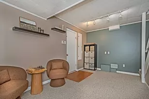 1385 Sturdy Oak Dr, Scott Township, PA 15220 - Photo 16