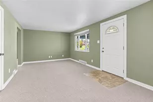 551 Lebanon Manor Dr, West Mifflin, PA 15122 - Photo 10