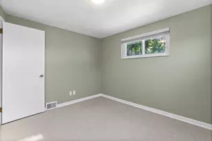 551 Lebanon Manor Dr, West Mifflin, PA 15122 - Photo 16