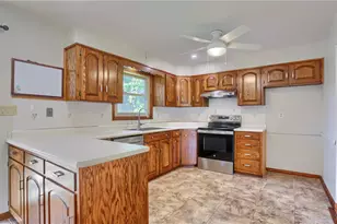 493 McCombs Cir, Union Township, PA 16101 - Photo 14