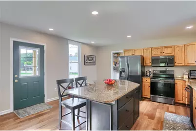 404 Hawthorne St, New Castle, PA 16101 - Photo 12