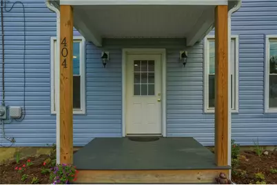 404 Hawthorne St, New Castle, PA 16101 - Photo 2