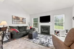 801 Village Club Dr, Pine Township, PA 15090 - Photo 10