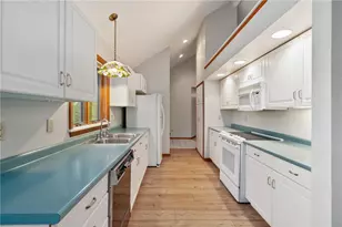 1301 Grandview Ave, Pittsburgh, PA 15116 - Photo 4