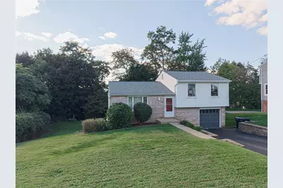 160 Rivercrest Dr, Moon/Crescent Twp, PA 15108 - Photo 2