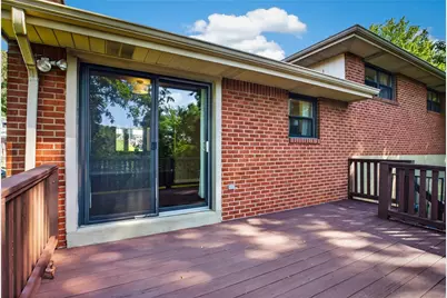 106 Susan Dr, Green Tree, PA 15220 - Photo 18