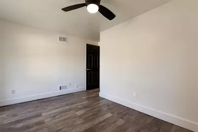 817 Victory Rd, Pittsburgh, PA 15101 - Photo 18