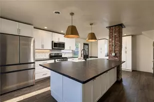 817 Victory Rd, Pittsburgh, PA 15101 - Photo 6