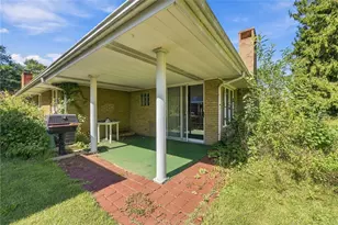 719 Locust St, Hempfield Township, PA 15601 - Photo 28