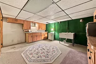 719 Locust St, Hempfield Township, PA 15601 - Photo 22