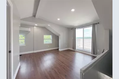 49 Holt St, Pittsburgh, PA 15203 - Photo 12