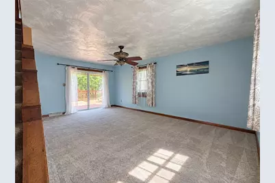 10365 Lilac St, Irwin, PA 15642 - Photo 6