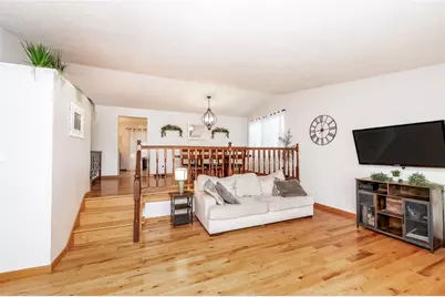 5210 Redwood Dr, White Township, PA 15701 - Photo 10
