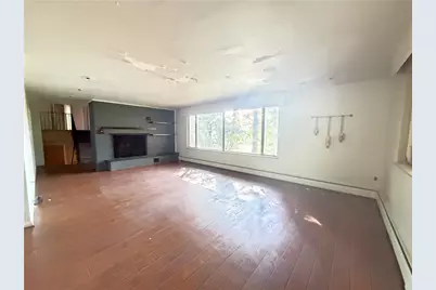 818 Fender Lane, Westmont Hilltop School District, PA 15905 - Photo 4