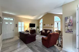 3534-4 Hunters Woods Blvd, Neshannock Township, PA 16105 - Photo 2