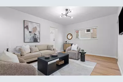 322 Wyoming St, Pittsburgh, PA 15211 - Photo 4