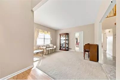 6204 Antler Hill Dr, Penn Twp, PA 15085 - Photo 14