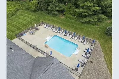 2112 Southview Dr, Harmony Boro, PA 16037 - Photo 8