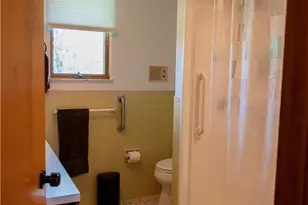 152 Oak Ridge Dr, Penn Township, PA 16002 - Photo 10