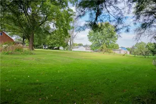 152 Oak Ridge Dr, Penn Township, PA 16002 - Photo 26