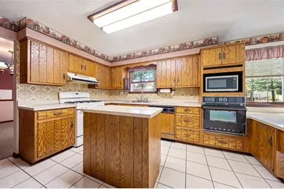 1315 Sycamore St, Connellsville, PA 15425 - Photo 16