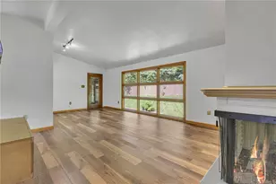 116 Appletree Dr, Brighton Township, PA 15009 - Photo 8