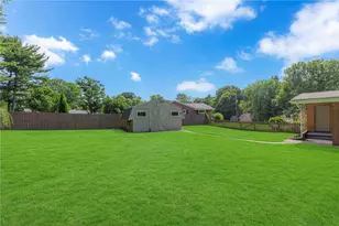 116 Appletree Dr, Brighton Township, PA 15009 - Photo 4