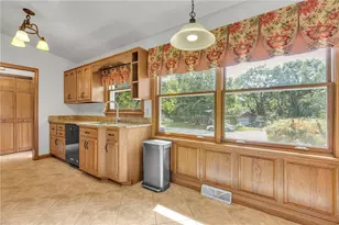 116 Appletree Dr, Brighton Township, PA 15009 - Photo 14