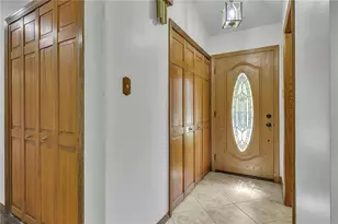 116 Appletree Dr, Brighton Township, PA 15009 - Photo 6