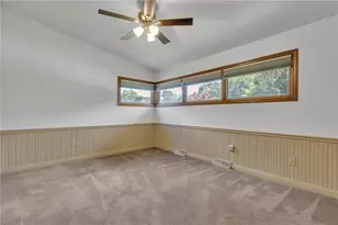 116 Appletree Dr, Brighton Township, PA 15009 - Photo 16