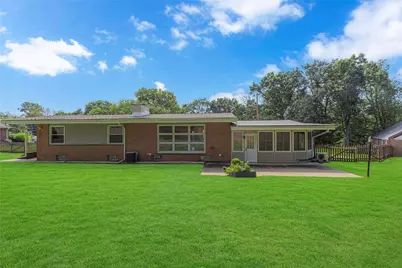 116 Appletree Drive, Brighton Township, PA 15009 - Photo 2