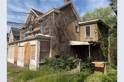 221 N Gallatin Ave, Uniontown, PA 15401 - Photo 2