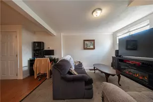 1810 Vanburen, Aliquippa, PA 15009 - Photo 6