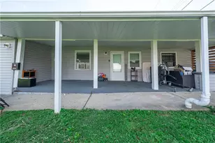 1810 Vanburen, Aliquippa, PA 15009 - Photo 2
