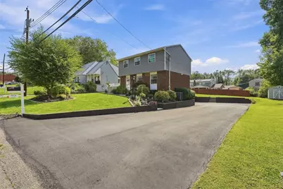 1514 Fernledge Dr, Pittsburgh, PA 15101 - Photo 2