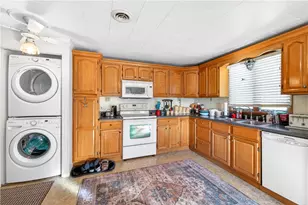 2774 Schwirian Dr, Elizabeth Twp/Boro, PA 15037 - Photo 16