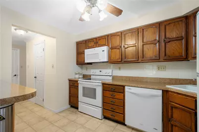 171 Roscommon Pl, Peters Township, PA 15317 - Photo 6