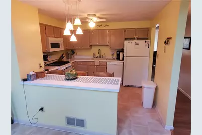2635 Hunters Point Dr, Pittsburgh, PA 15090 - Photo 6
