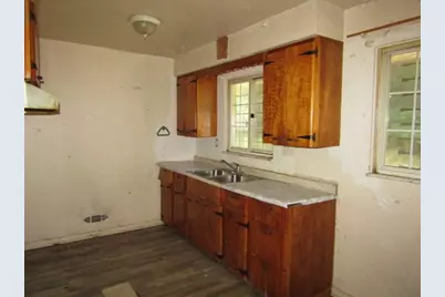 2115 Laketon Rd, Pittsburgh, PA 15221 - Photo 10