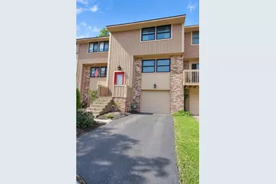 3105 Laurel Ridge Cir, Bridgeville, PA 15017 - Photo 1