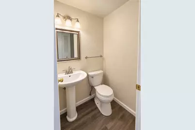 3105 Laurel Ridge Cir, Bridgeville, PA 15017 - Photo 8