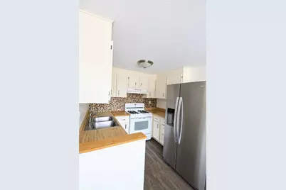 3105 Laurel Ridge Cir, Bridgeville, PA 15017 - Photo 4