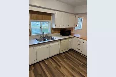 677 S Eighty Eight Road #2, Carmichaels-Cumberland, PA 15320 - Photo 2
